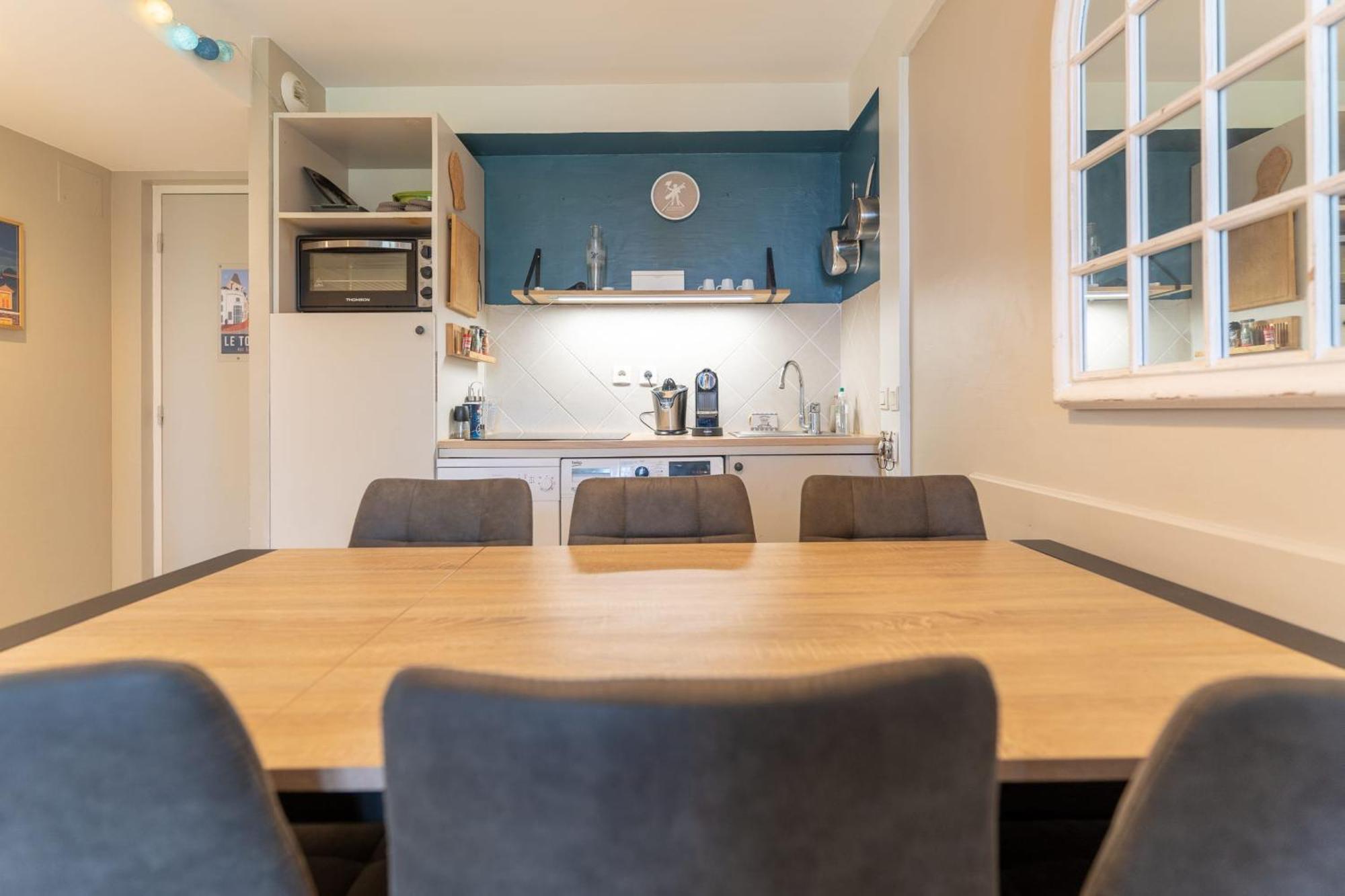 Apartment 6-person Flat With Swimming Pool Tennis Court And Car Park 157 *
